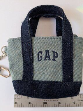 Mini Gap tote keychain